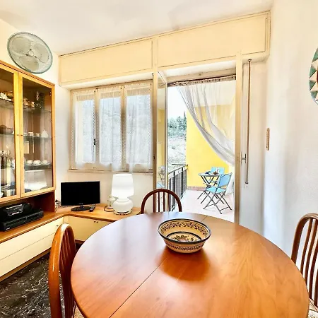 Hostdomus - Casa Medusa Daire Finale Ligure
